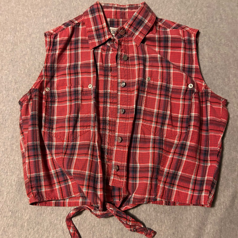 Cute vintage western button down Wrangler top